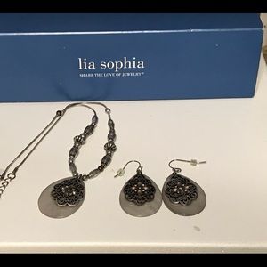 New Lia Sophia Necklace and Earrings